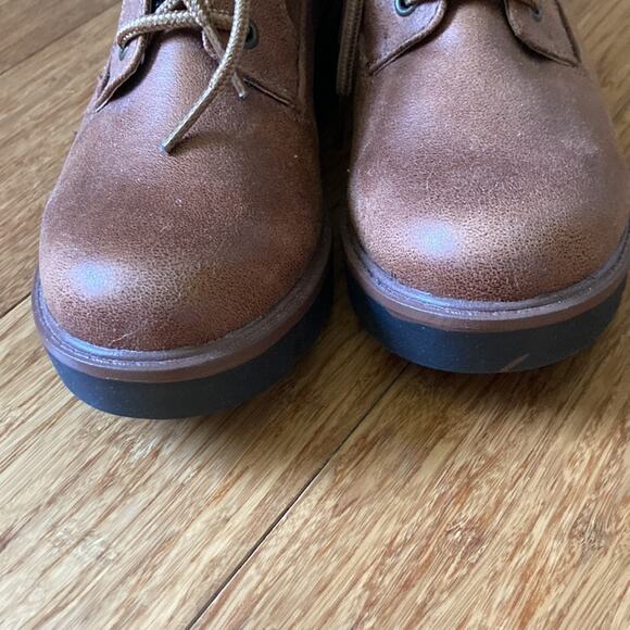 Cliffs Brown Faux Leather Boots, Size 5.5 - Picture 4 of 10